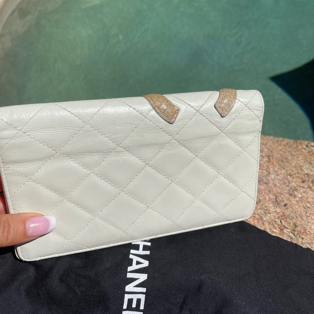 Chanel Wallet - Picture 3 of 9